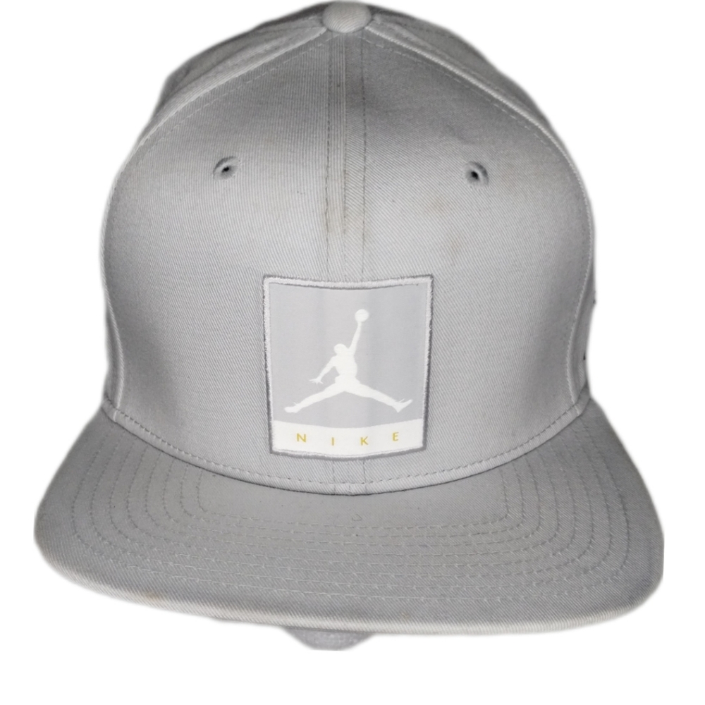 Gray Jordan hat